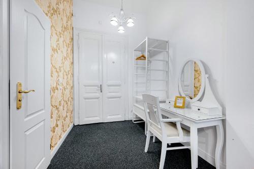 Downtown Bratislava B&B - image 14