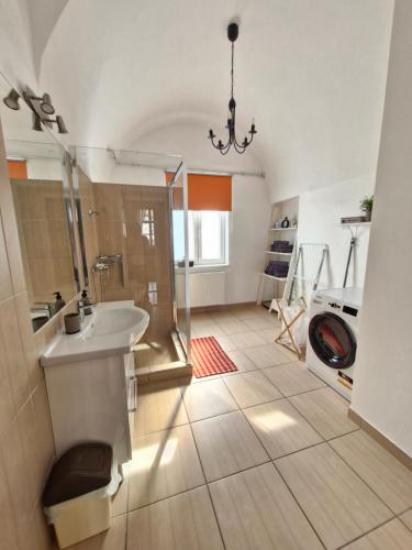 Várkerület Apartman - image 4