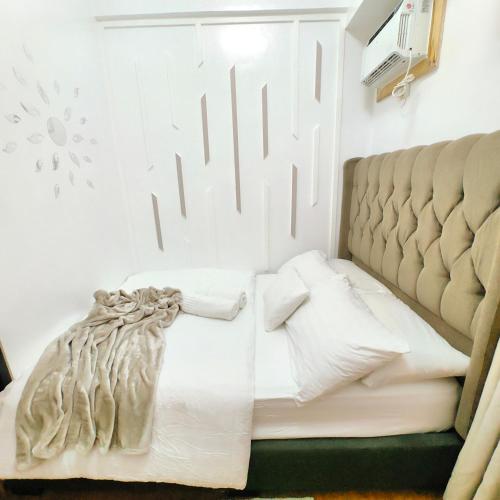 1BR Cozy Home with Balcony Near NAIA Terminals, Manila