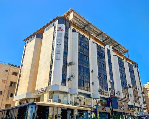 Red Carpet Hotel & Suites