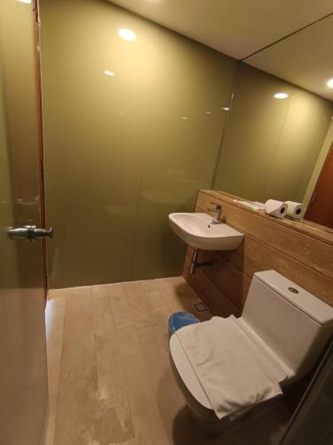 KLCC Sky Villa Suites Vortex - image 9