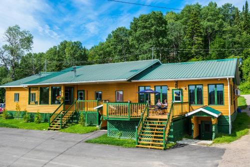 Auberge Éva - Accommodation - Lac-Bouchette