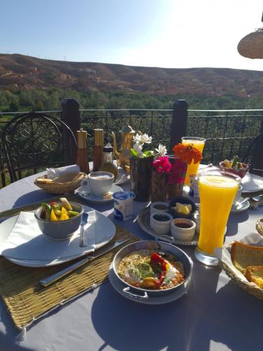 Maistas ir gėrimai, Palm Dades in Boumalne Dades