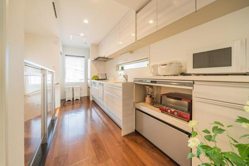 QiQi House Elegance in Sumida Yahiro Skytree Views & High-End Comfort for 6 people