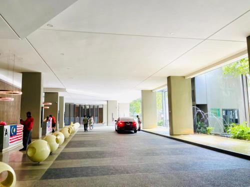KLCC Sky Villa Suites The Mews - image 3