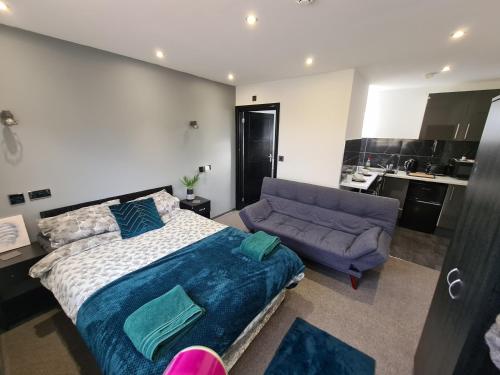 YPS Studio Rooms in Walton