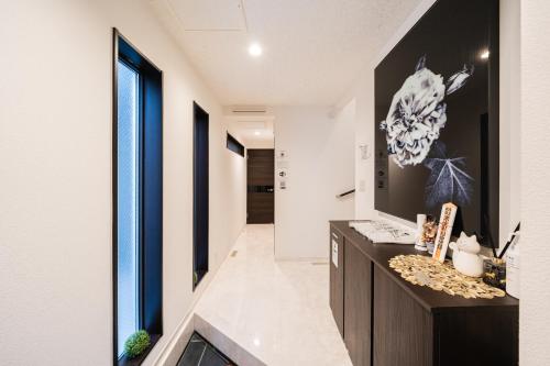 QiQi House Elegance in Sumida Yahiro Skytree Views & High-End Comfort for 6 people