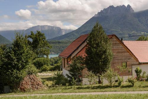 Villa Panoramiqua - Vue 180 sur le Lac d'Annecy et les montagnes - Location, gîte - Saint-Jorioz
