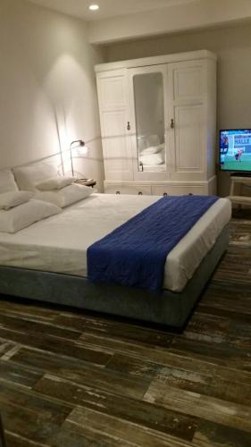 Penthouse Apartment image 9