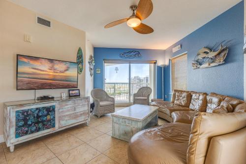Corner Balcony 5th Floor Sunset Views, St Pete Beach