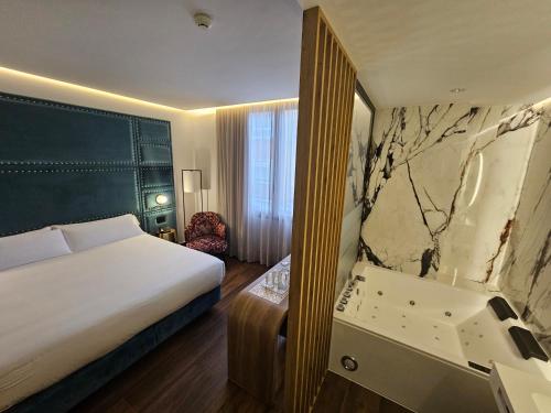 Hotel Las Tres Campanas in 巴達霍斯