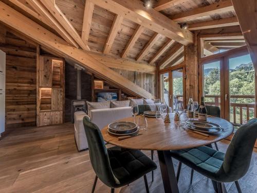 Duplex Ski in/out 5 pers, 2 ch, 3 sdb, Balcon, WIFI - Courchevel 1650 - FR-1-631-208 in Courchevel