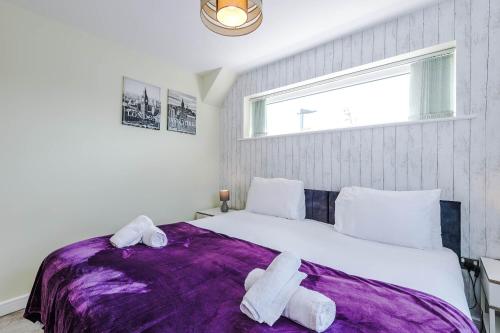 Newly Refurbished 4Bedroom Townhouse by the Etihad, Manchester (photo 2)