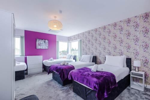 Newly Refurbished 4Bedroom Townhouse by the Etihad, Manchester (photo 5)