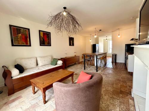 Appartement duplex centre-ville entièrement rénové - Location saisonnière - Mortagne-au-Perche