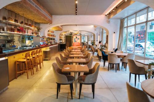 Restaurant, Vilon Recoleta Hotel near El Ateneo Grand Splendid