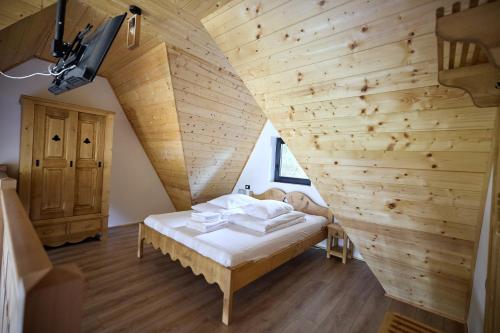 A Frame Chalet By Superski in Cavnic