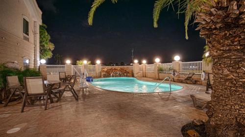 สระว่ายน้ำ, Best Western Plus Portland in พอร์ตแลนด์ (TX)