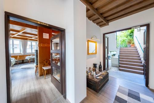 Hotel Krug – Gumpoldskirchen, VA