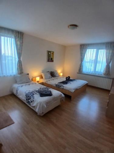 Guest rooms Bansko in بانسكو