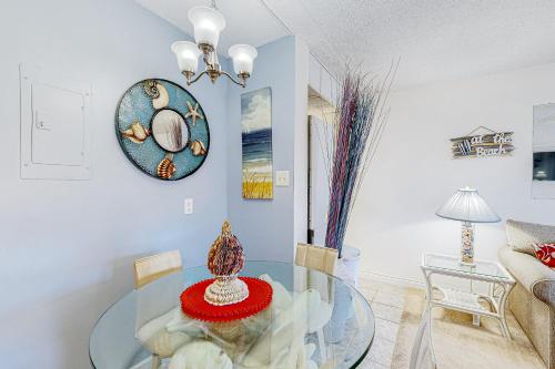 Bluewater East Oceanblock Condos - image 5