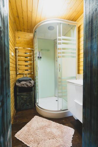 Duša, Spadok Forest Villas - Villa 1 in Sinevirska Poļana