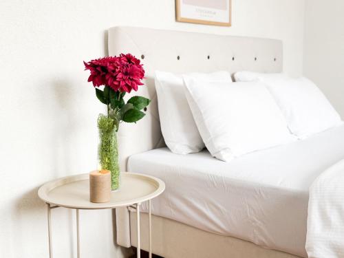 Soft City Stay - Central Location