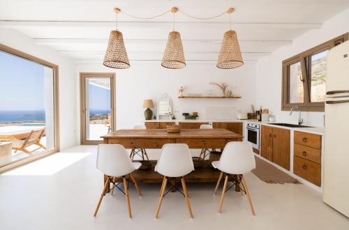 Sea view - Luxury Pool Villa - Golden Beach, Paros in Tzanes