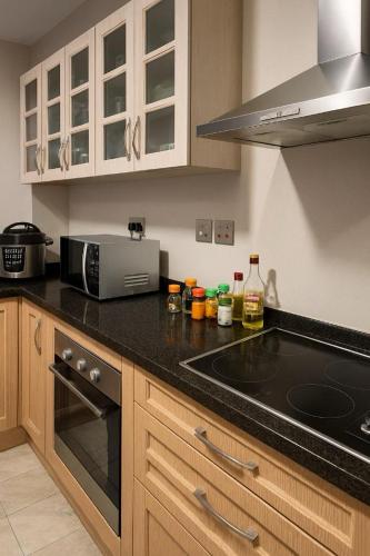 cozy Apartment at Fenessi, Westlands Nairobi in لوريشو