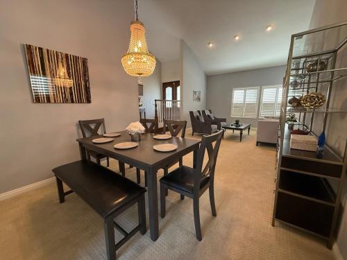 Spacious 4-bedroom family house-20 mins to Disney Land in Rowland Heights