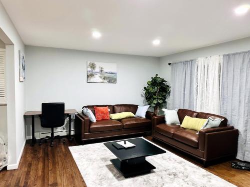 Peaceful 3BR House w Easy NYC Access in South River, NJ