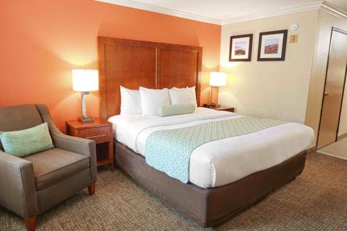 Comfort Inn Near Old Town Pasadena in Eagle Rock CA - main image