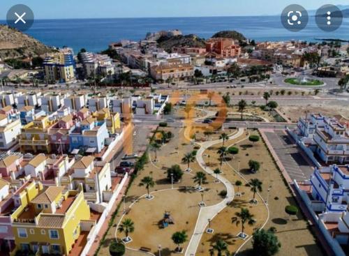 Adosado playa, geoda y Aguilas cerca, con barbacoa y piscina en San Juan de los terreros in Pulpí