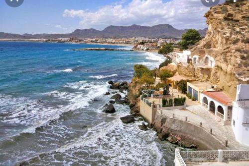Adosado playa, geoda y Aguilas cerca, con barbacoa y piscina en San Juan de los terreros in Pulpí