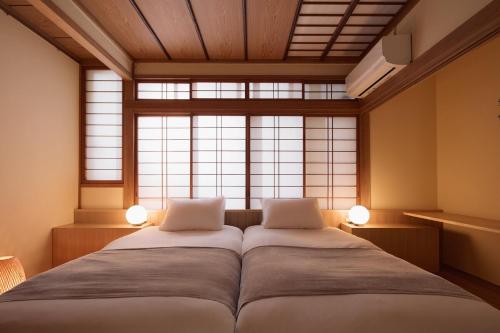 Home suite Home Hatsudai - 1 stop from Shinjuku! Your urban hideaway 3BR 6beds
