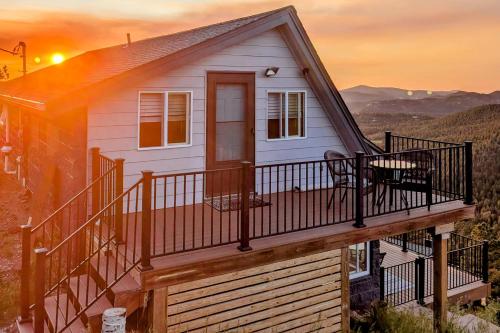 The View at Mountain Retreat By Red Rocks and Golden in Evergreen (CO)