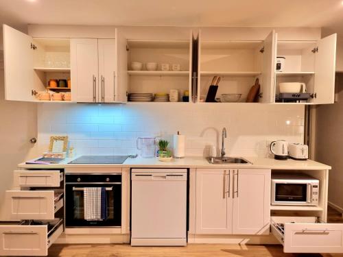 Heat Pump, Heaters & Zoo, Train, Eden Park Nearby & Free Parkings, Окленд (фото 4)