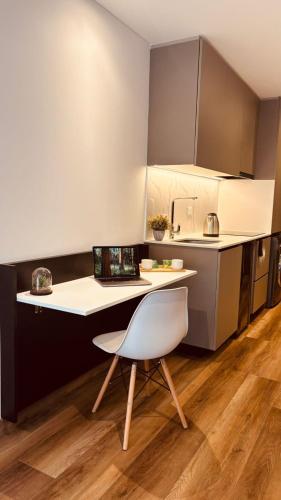 Cozy loft in chico near 93 park