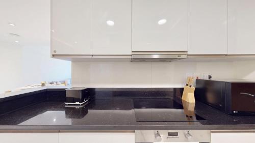 Vacationer l Chic 1 Bedroom l Lake View l Free Gym Access, Free Wi-Fi, Dubái (foto 6)