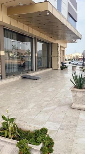 نصف القمر للشقق المخدومة