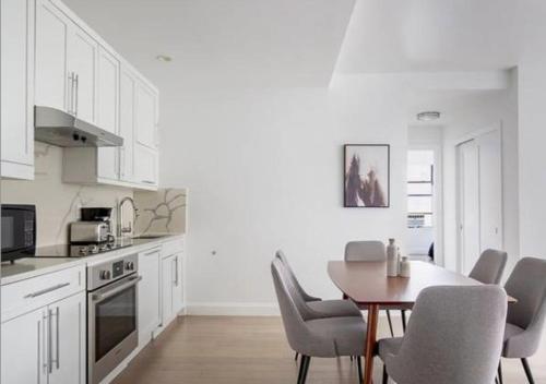 3BR Furnished Loft in Midtown West, New York (Foto 9)