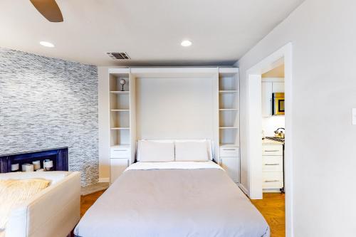 Encinal Condominiums in Austin, USA
