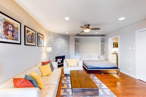 Encinal Condominiums in Austin, USA