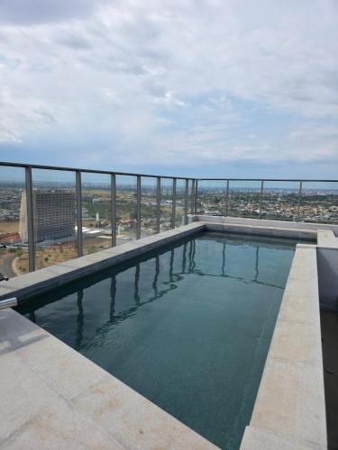 Swimming pool, Studio Hype 017 Alto Padrao no Iguatemi near Restaurante Distrito Industrial