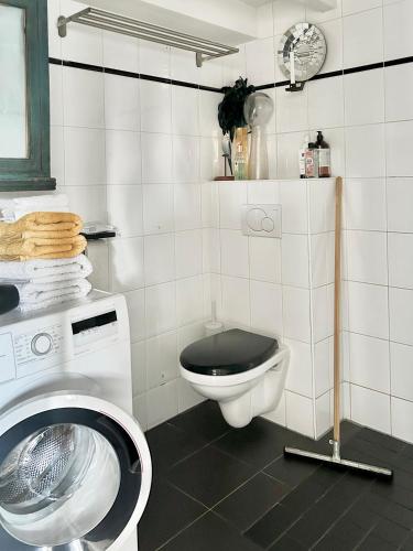 Top floor apartment at Westerpark and Jordaan, Amsterdam (photo 10)