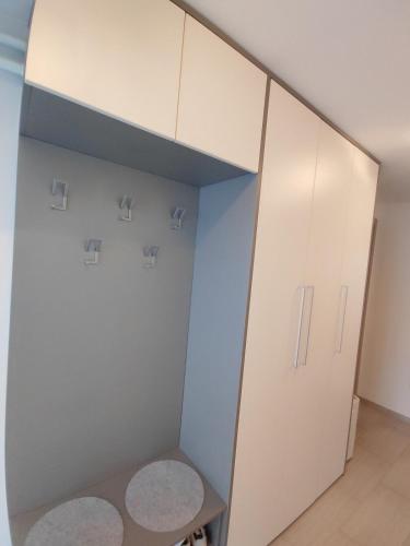 Modern Apartment with Free Parking & Terrace near Ljubljana, Lublana (zdjęcie 9)