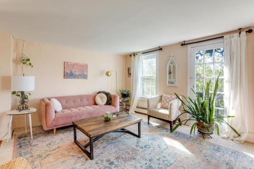 Lambertville Retreat - Walk to Shopping & Dining! in Lambertville (NJ)