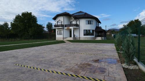 Viesnīcas āriene, Pensiunea Agroturistica Darius in Baia De Fier