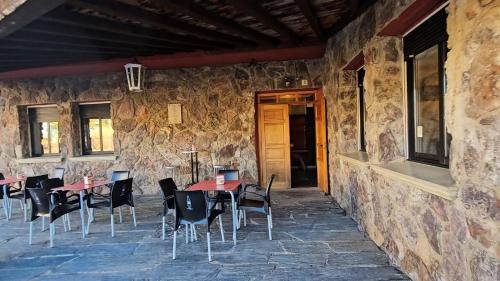 Hostal Las Cavenes Del Cabaco 3