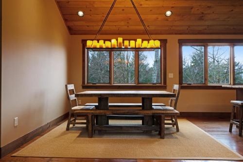 Mountain Estate - image 6